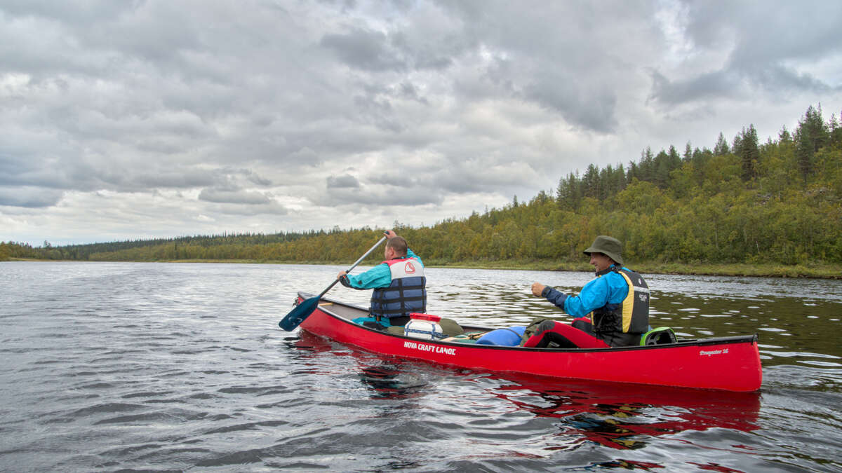 Canoë et rivière