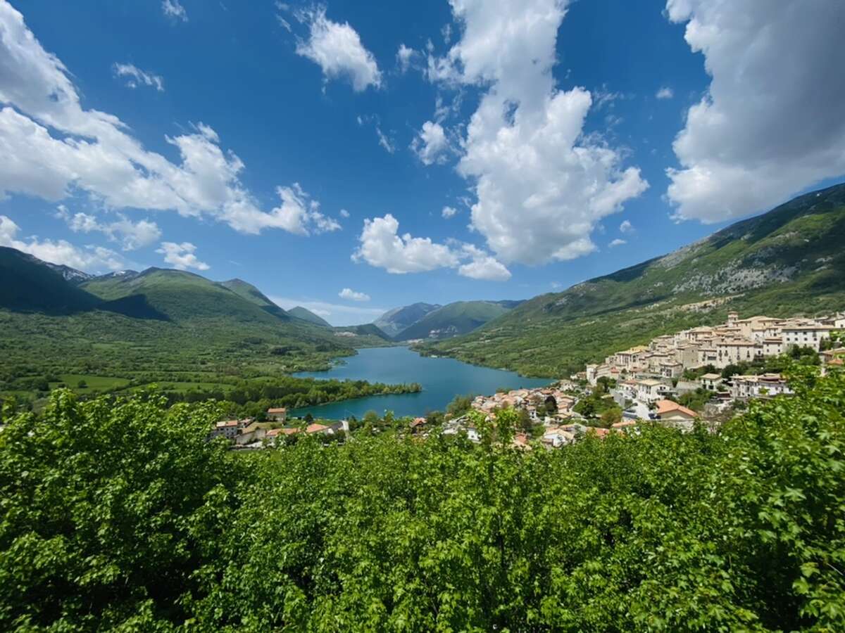 Paysage de montagne dans les Abruzzes en Italie