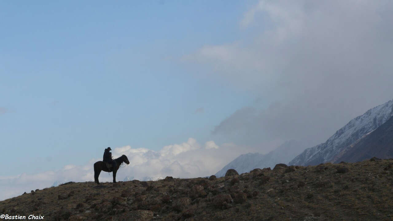 Cavalier et montagne