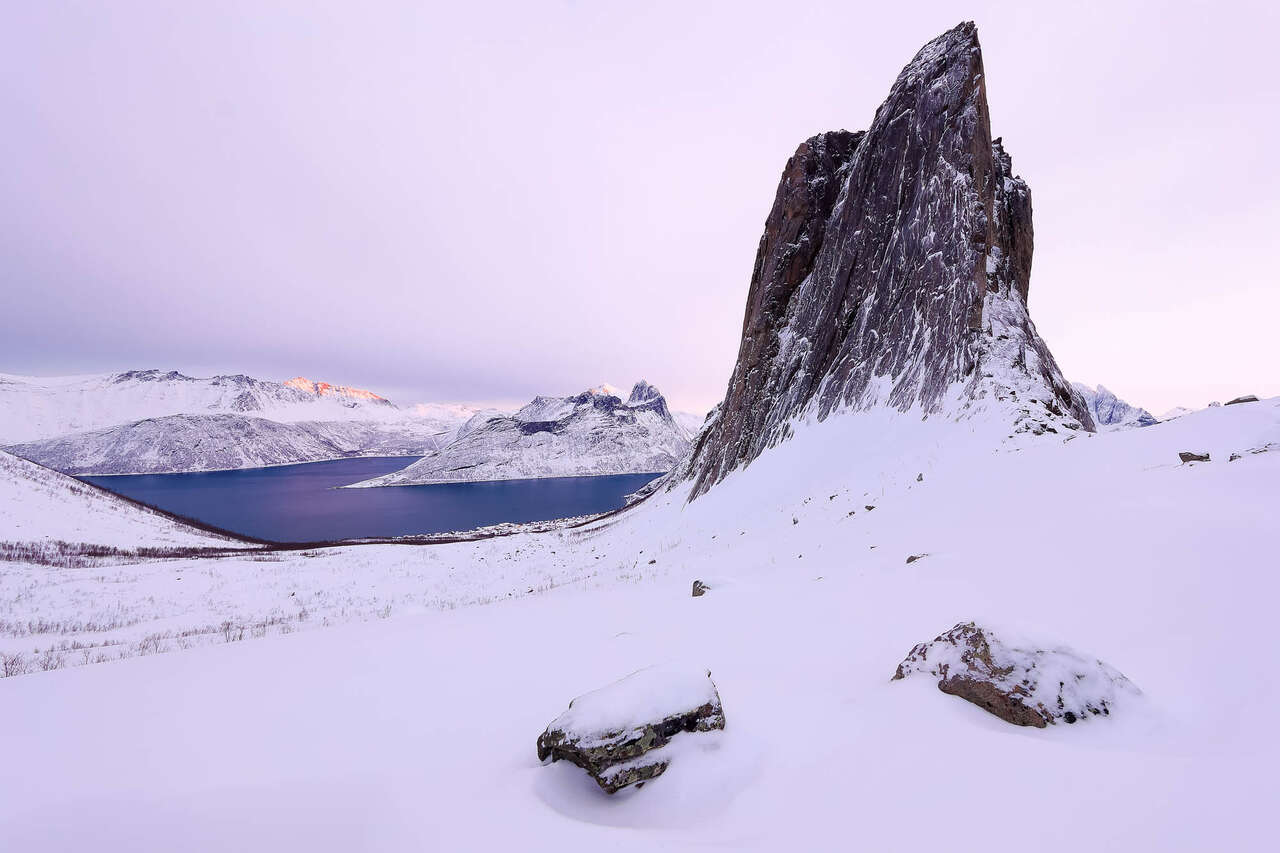 Paysage de fjord de Norvège à Senja