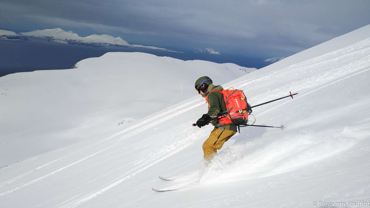 Skieur dans la poudre